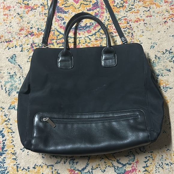 HOBO INTERNATIONAL BLACK NYLON / LEATHER LARGE CROSSBODY TOTE BAG 12" X 15" - Picture 2 of 5